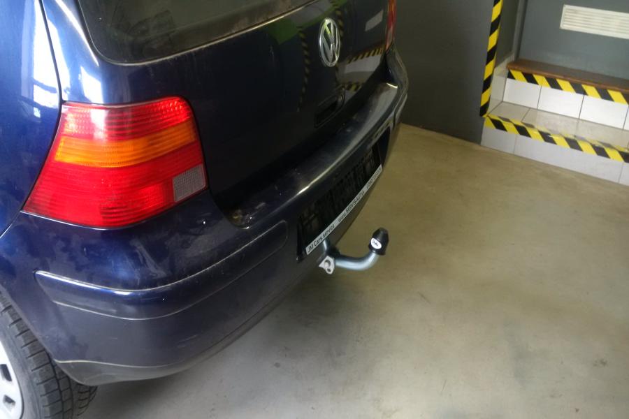 Momtáž ťažného zariadenia Galia VW Golf IV
